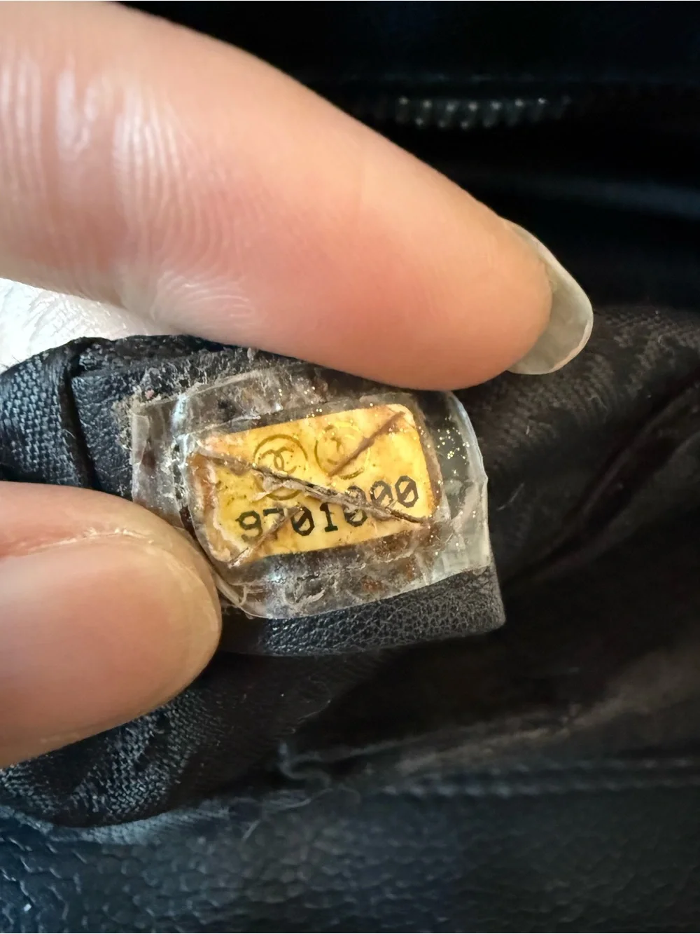 CHANEL Vintage Quilted Caviar Leather Shoulder Bag